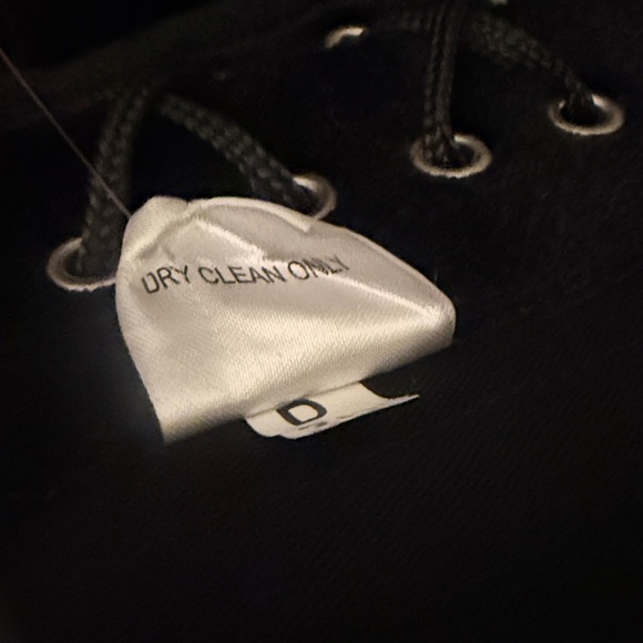 Black velvet steel boned corset - Picture 11 of 11